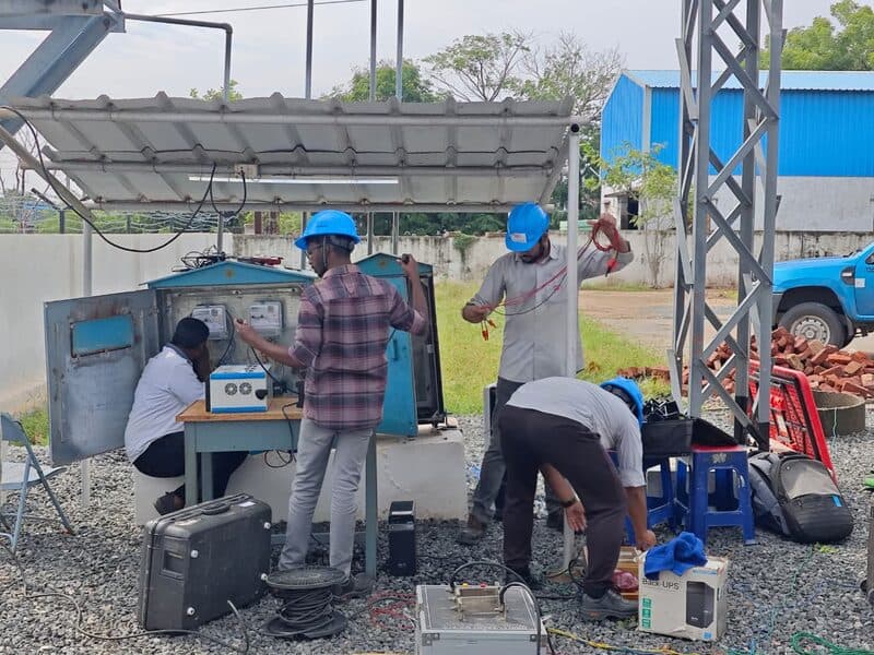 On-site energy meter panel calibration by SDES technicians